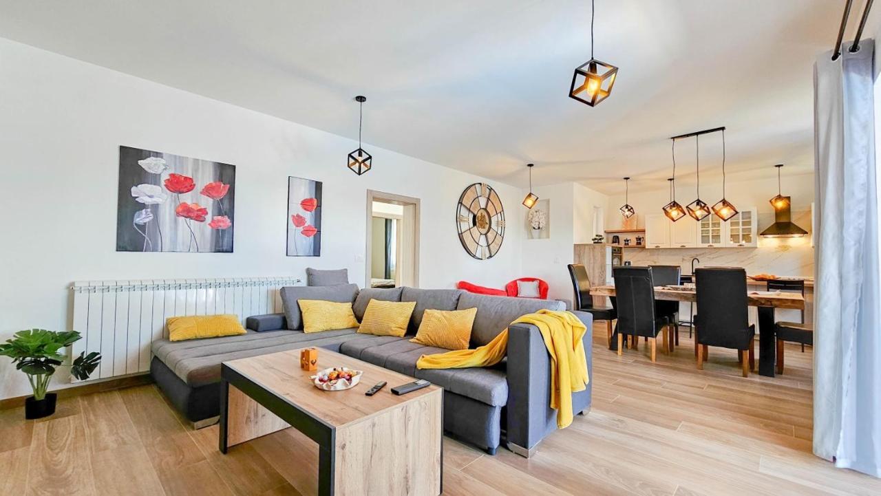 Vila Casa Gojtan Karigador Exteriér fotografie