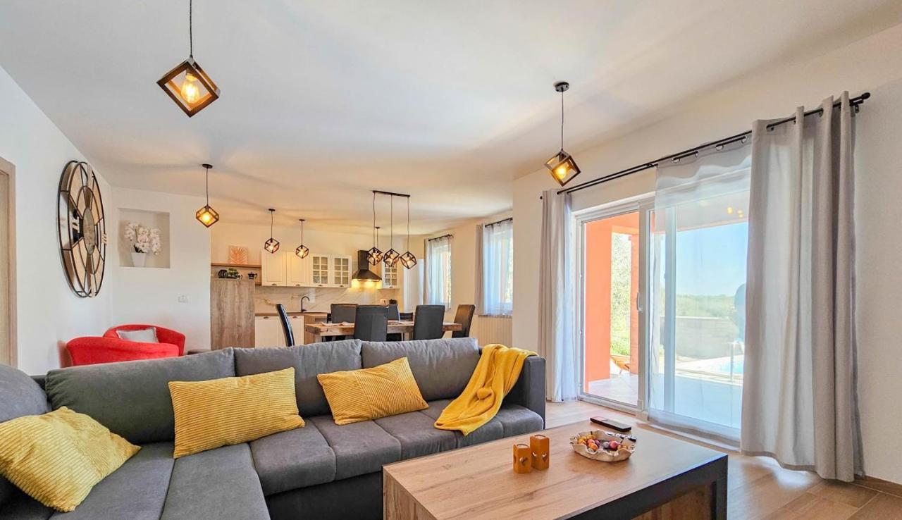 Vila Casa Gojtan Karigador Exteriér fotografie