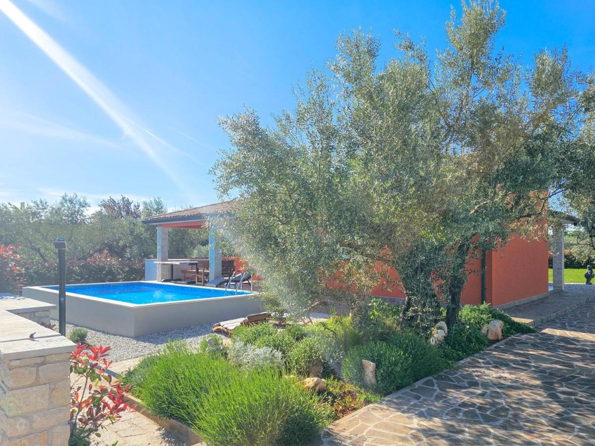 Vila Casa Gojtan Karigador Exteriér fotografie